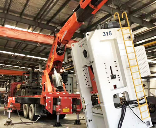 旺苍提升工作效率，选择优质折臂吊租赁服务