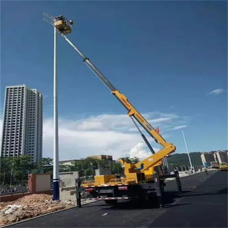 旺苍维修路灯的曲臂升降车出租