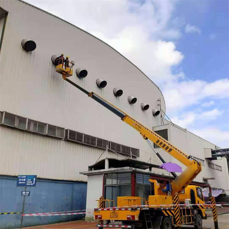 旺苍高空作业车出租服务：专业广告牌安装解决方案