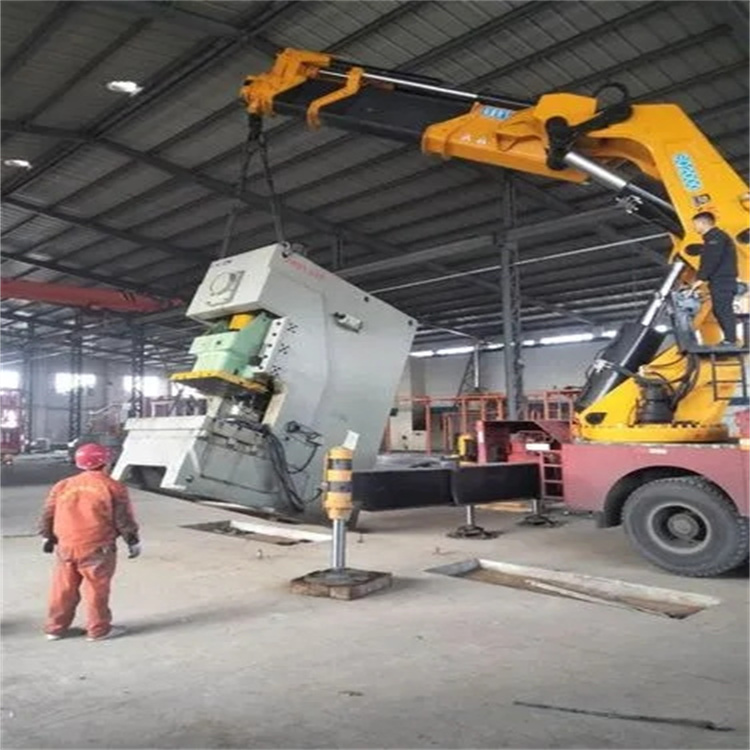 旺苍80吨折臂吊车出租附近电话